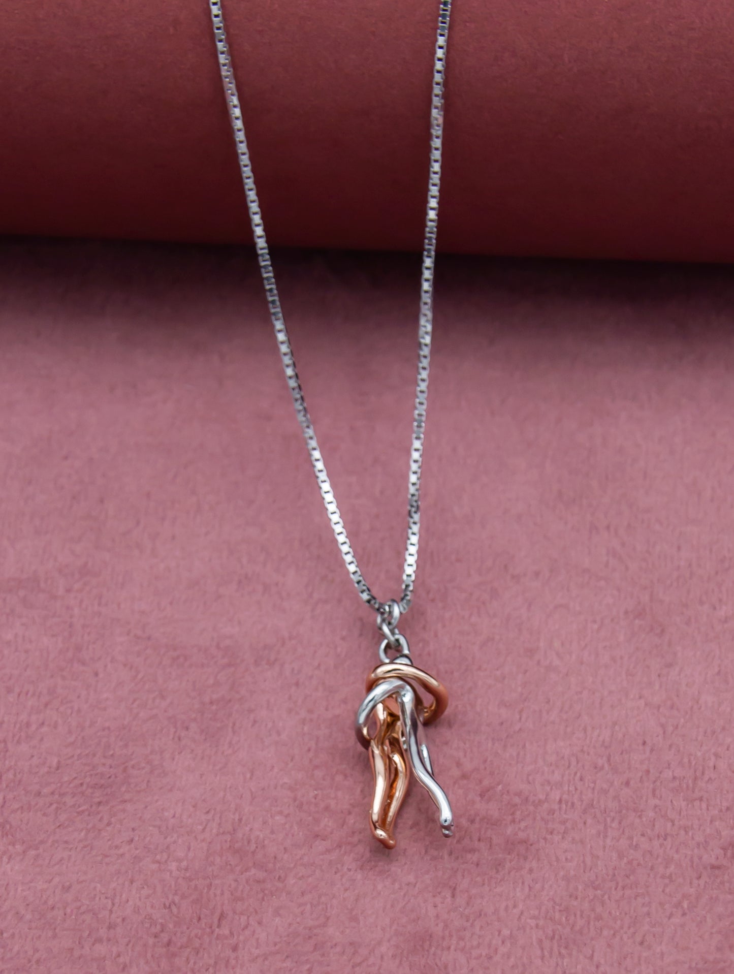 925 Silver hugging Pendant